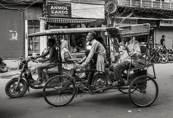 Old Delhi tuk tuks and motorbikes