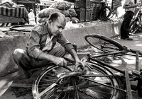 Old Delhi Bike Repair